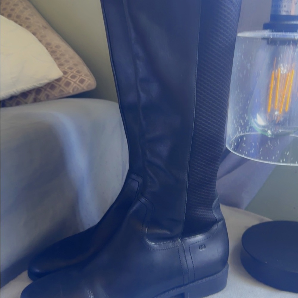 Cole Haan Black Leather Footwear